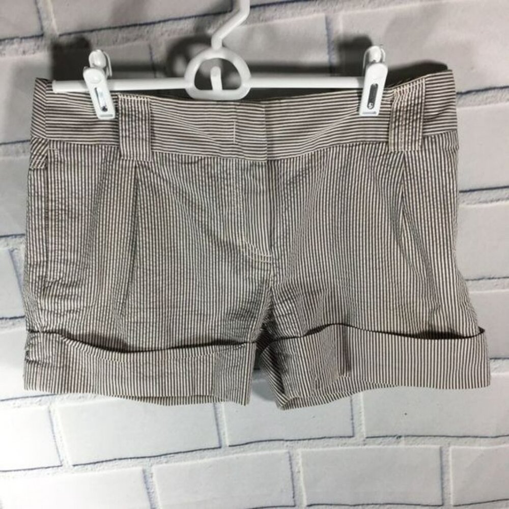 J CREW Womens City Fit White SZ 4 pinstripes